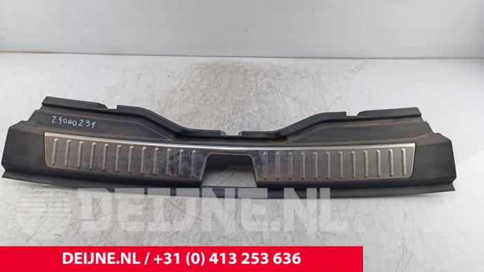 Lynk & Co 01 Cover, miscellaneous O285220