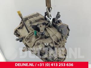 Renault Trafic Versnellingsbak O285228 foto 3
