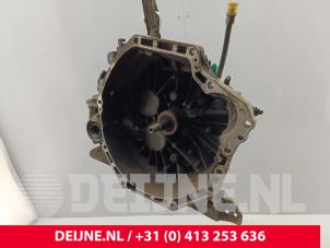 Renault Trafic Versnellingsbak O285228 foto 2