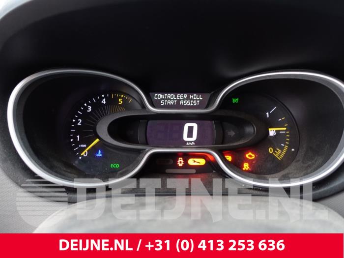 Renault Trafic Odometer KM O285273