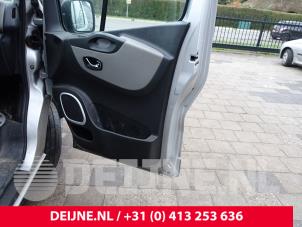Renault Trafic Portier 2Deurs rechts O285282 foto 2