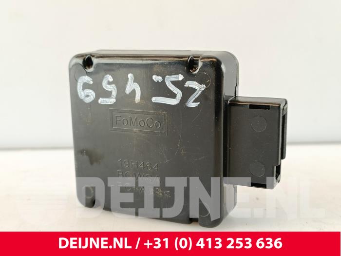 Ford Transit Antennenverstärker O285236