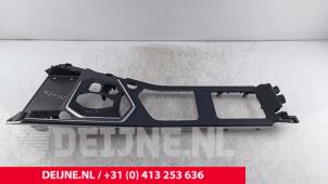 Gebruikte Middenconsoles Lynk &amp; Co 01 1.5 PHEV Prijs € 102,85 Inclusief btw aangeboden door van Deijne Onderdelen Uden B.V.