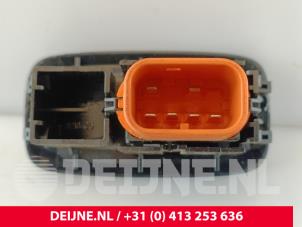 Ford Transit Elektrisch Raam Schakelaar O285314 foto 3