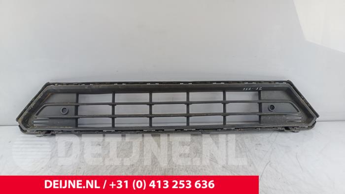 Volvo C40 Bumper grille O285347