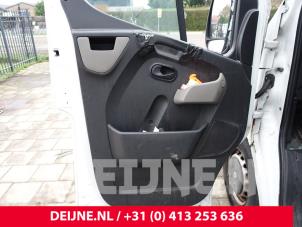 Renault Master Portier 2Deurs links O285386 foto 2