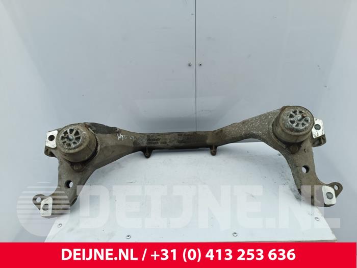 Gebruikte Motorrubber Porsche Cayenne (9PA) 3.2 V6 24V Prijs € 90,00 Margeregeling aangeboden door van Deijne Onderdelen Uden B.V.