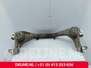 Gebruikte Motorsteun Porsche Cayenne (9PA) 3.2 V6 24V Prijs € 90,00 Margeregeling aangeboden door van Deijne Onderdelen Uden B.V.