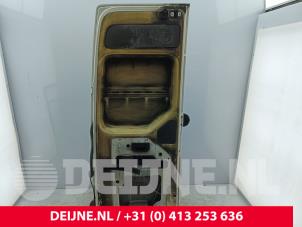 Volkswagen Crafter Minibus/van rear door O285443 photo 3