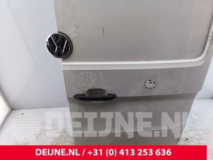 Volkswagen Crafter Minibus/van rear door O285443 photo 2