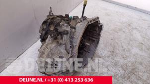 Opel Vivaro Versnellingsbak O285447 foto 2