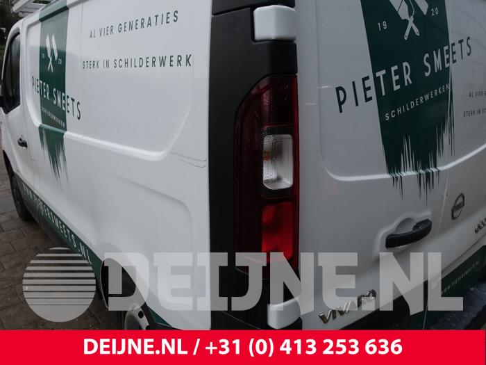 Opel Vivaro Achterlicht links O285469