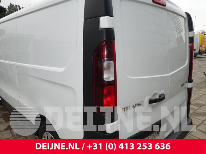 Renault Trafic Rücklicht links O285576