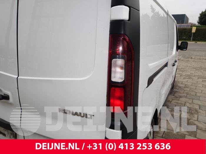 Renault Trafic Rücklicht rechts O285577