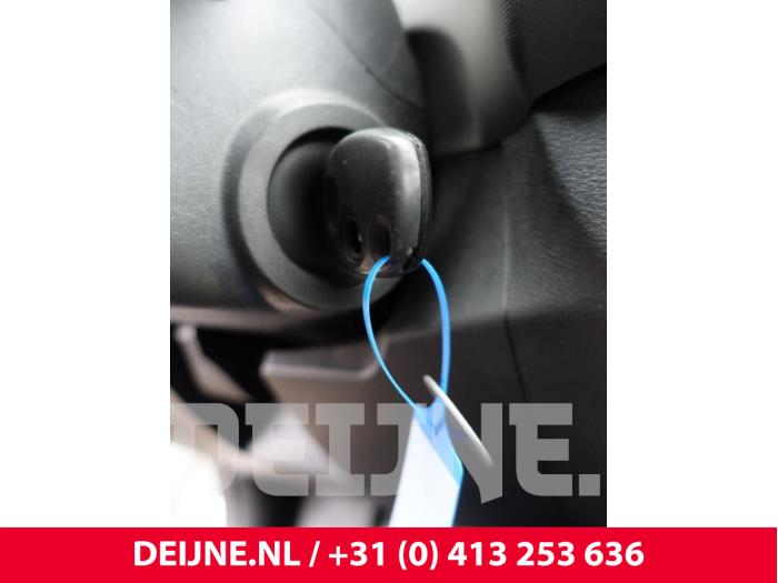 Renault Trafic Zündschloss+Schlüssel O285595