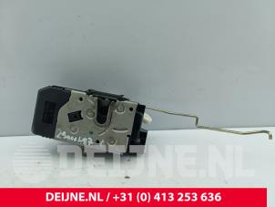Renault Trafic Deurslot Mechaniek 2Deurs links O285629 foto 3