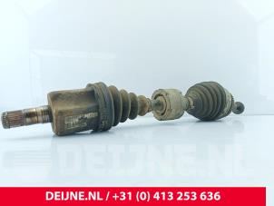 Volvo XC70 Front drive shaft, left O285663 photo 2