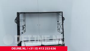 Gebruikte Radiateurbalk Porsche Cayenne II (92A) 3.0 D V6 24V Prijs € 60,00 Margeregeling aangeboden door van Deijne Onderdelen Uden B.V.