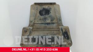 Gebruikte Motor Beschermplaat Renault Kangoo Express (FW) ZE Prijs € 48,40 Inclusief btw aangeboden door van Deijne Onderdelen Uden B.V.