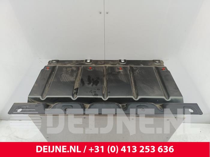 Mercedes eSprinter Schutzblech Boden O285849