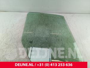 Gebruikte Portierruit 2Deurs rechts Mercedes Sprinter 4t (907.6/910.6) Prijs € 72,60 Inclusief btw aangeboden door van Deijne Onderdelen Uden B.V.