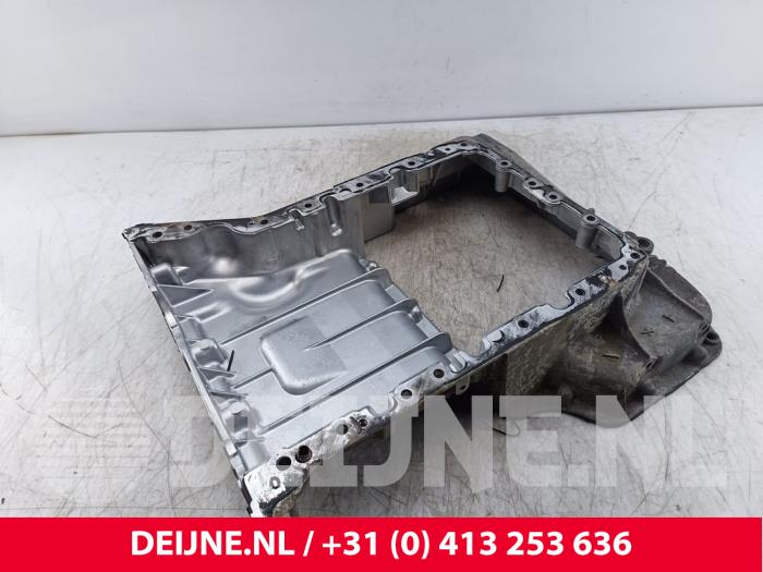 Gebruikte Carterpan Mercedes Vito (639.6) 2.2 113 CDI 16V Euro 5 Prijs € 60,50 Inclusief btw aangeboden door van Deijne Onderdelen Uden B.V.
