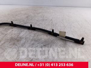 Mercedes Vito Brennstoff-Rücklaufleitung O286226 foto 2