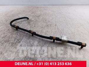Mercedes Vito Brennstoff-Rücklaufleitung O286226 foto 3