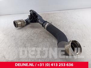 Renault Master Intercooler Buis O286283 foto 3