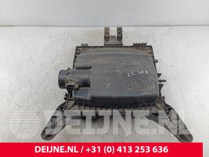 Gebruikte Luchtfilterhuis Ford Transit 2.0 TDCi 16V Eco Blue 170 Prijs € 133,10 Inclusief btw aangeboden door van Deijne Onderdelen Uden B.V.