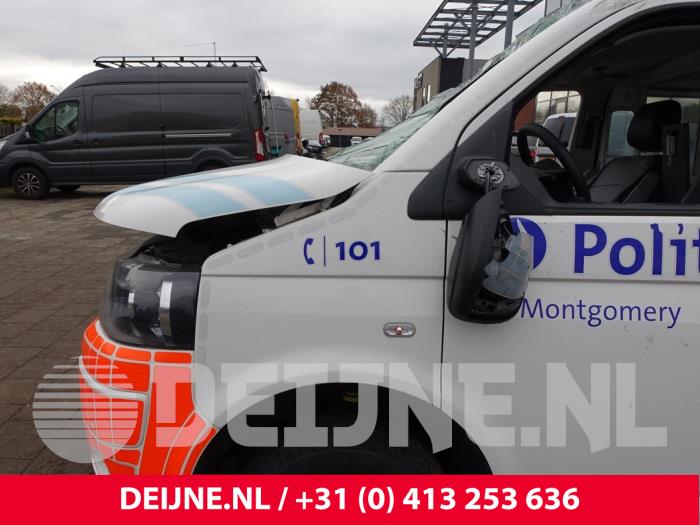Volkswagen Transporter Kotflügel links vorne O286504