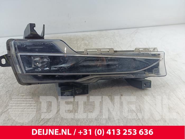 Tesla Model 3 Nebelscheinwerfer rechts vorne O286522