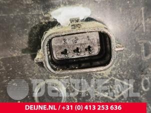 Renault Trafic Rückfahrscheinwerfer rechts O286534 foto 3