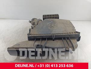 Gebruikte Luchtfilterhuis Mercedes Sprinter 3t (910.6) 211 CDI 2.1 D FWD Prijs € 145,20 Inclusief btw aangeboden door van Deijne Onderdelen Uden B.V.