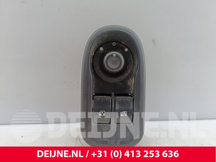 Renault Master Elektrisch Raam Schakelaar O286573