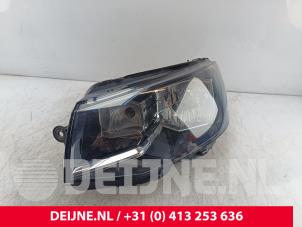 Gebruikte Koplamp links Volkswagen Transporter T6 2.0 TDI 150 Prijs € 193,60 Inclusief btw aangeboden door van Deijne Onderdelen Uden B.V.