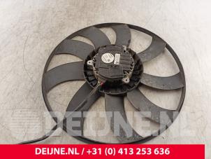 Opel Vivaro Koelvin Motor O286639 foto 3