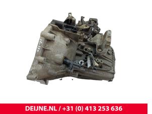 Opel Vivaro Getriebe O286649 foto 2