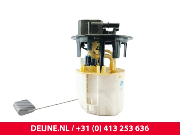 Tank element Pomp van een Opel Vivaro 2.0 CDTI 122 2020