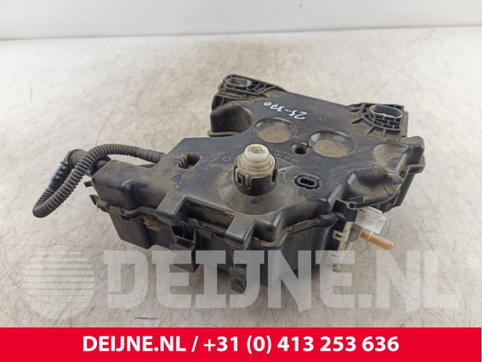 Gebruikte Additatief tank Opel Vivaro 2.0 CDTI 122 Prijs € 326,70 Inclusief btw aangeboden door van Deijne Onderdelen Uden B.V.