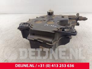 Opel Vivaro Additive tank O286697 photo 3