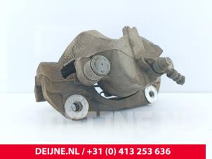 Opel Vivaro Remklauw (Tang) rechts-voor O286681 foto 2