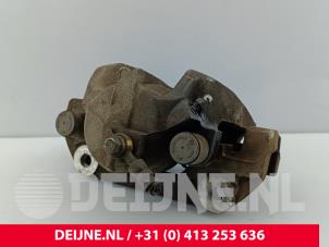 Opel Vivaro Remklauw (Tang) rechts-voor O286681 foto 3