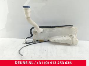 Opel Vivaro Scheibensprühertank vorne O286682 foto 2