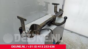 Opel Vivaro Trekhaak O286691 foto 2