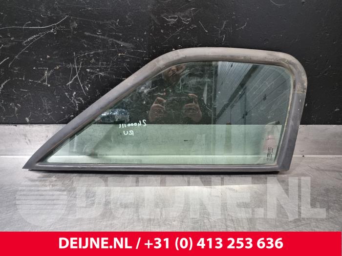 Renault Master Driehoeks Ruit rechts-voor O286705