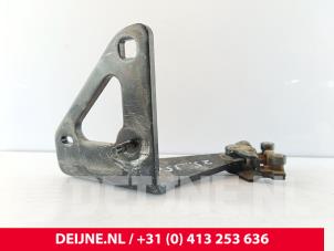 Opel Vivaro Sliding door roller, right O286715 photo 3