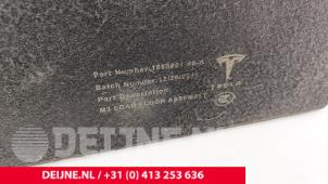 Tesla Model 3 Vloerplaat bagageruimte O286799 foto 3