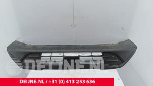 Gebruikte Bumper Rooster Ford Transit Custom 2.0 TDCi 16V Eco Blue 130 Prijs € 121,00 Inclusief btw aangeboden door van Deijne Onderdelen Uden B.V.