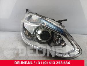 Gebruikte Koplamp rechts Ford Transit Custom 2.2 TDCi 16V Prijs € 175,45 Inclusief btw aangeboden door van Deijne Onderdelen Uden B.V.